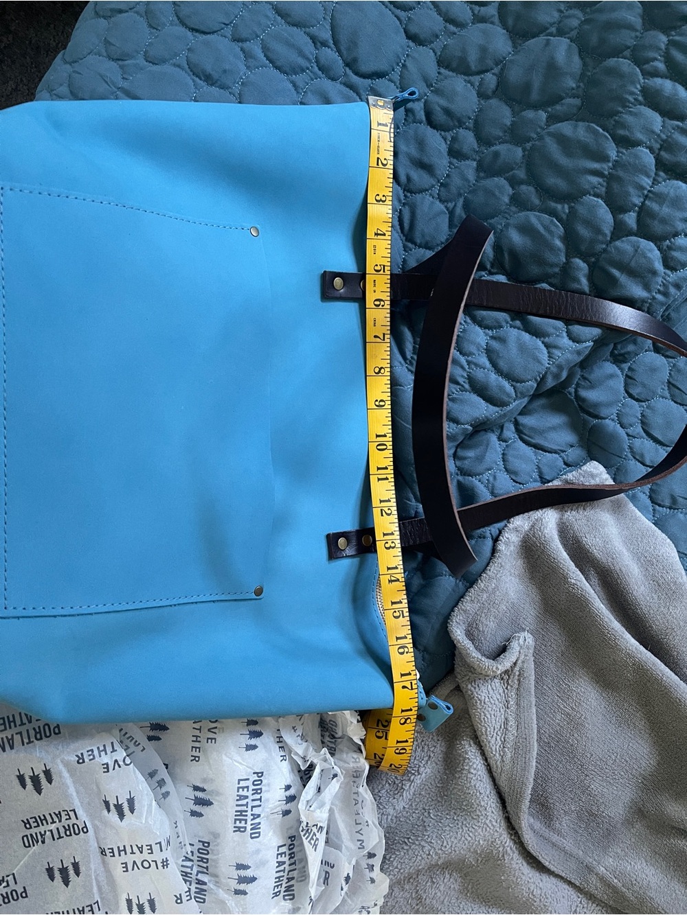 Portland Leather Goods LARGE zipper tote - Picture 5 of 9